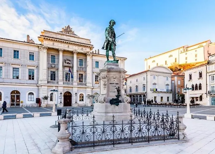 Pinia * בפורטורוז